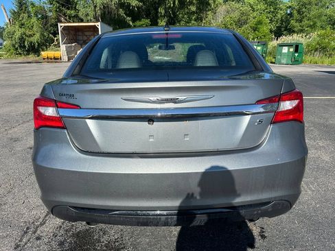 Used 2012 Chrysler 200 S FWD image 14