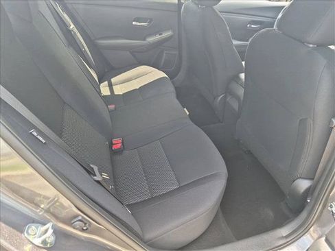 Certified 2023 Nissan Sentra S FWD image 18