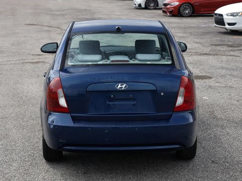 Used 2011 Hyundai Accent GLS FWD image 5