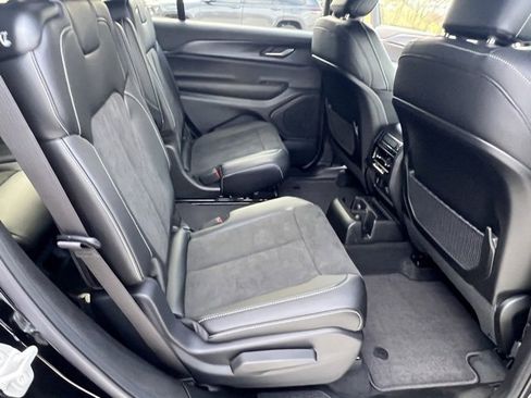 New 2025 Jeep Grand Cherokee L Altitude image 30