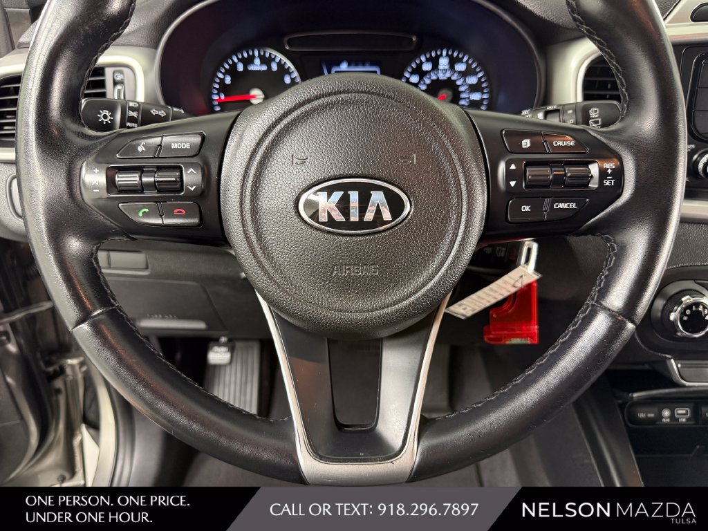 Used 2016 Kia Sorento FWD w/ LX Convenience Package image 24