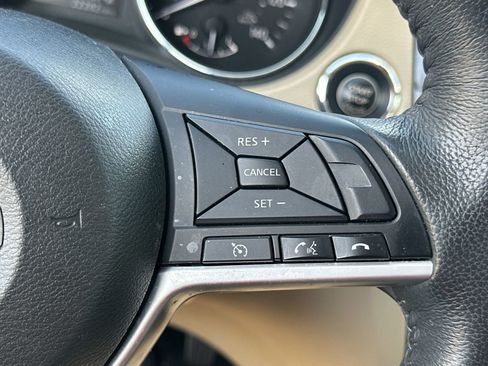 Used 2017 Nissan Rogue SL w/ SL Premium Package image 14