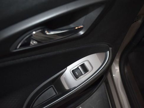 Used 2024 Chevrolet Malibu LT image 31