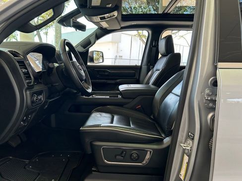 Used 2025 RAM 1500 Limited image 9