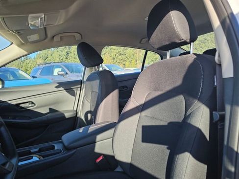 Used 2025 Nissan Sentra S image 19