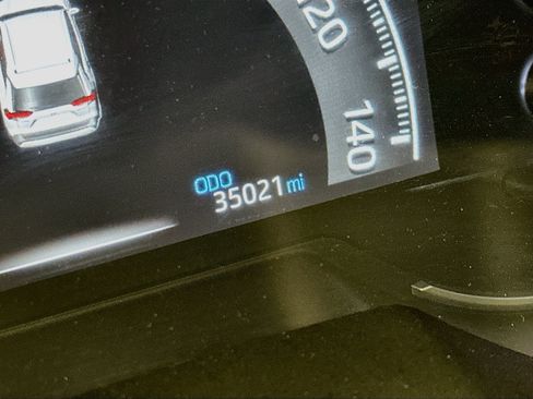 Used 2025 Toyota RAV4 LE AWD/4WD image 19