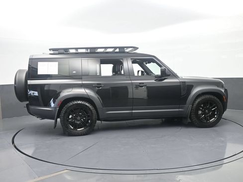 Used 2023 Land Rover Defender 130 SE AWD/4WD image 7