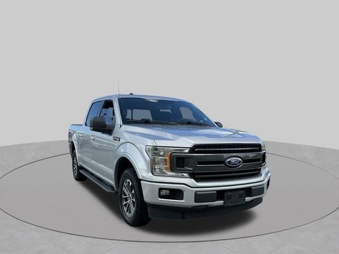 Used 2018 Ford F150 XLT w/ Equipment Group 302A Luxury RWD image 16