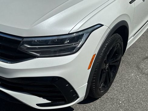 Used 2024 Volkswagen Tiguan SE R-Line AWD/4WD image 7