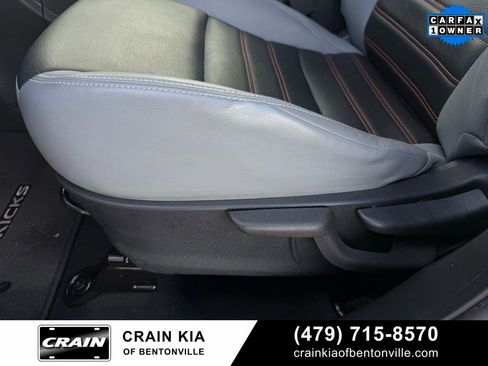 Used 2021 Nissan Kicks SR w/ SR Premium Package image 12