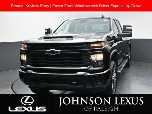Used 2025 Chevrolet Silverado 2500 Custom w/ Custom Convenience Package AWD/4WD image 5