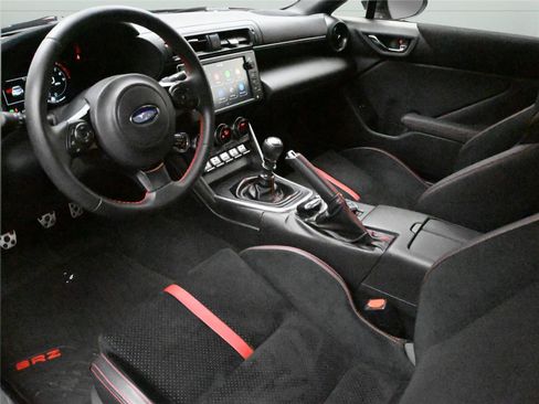 Used 2023 Subaru BRZ Limited image 2