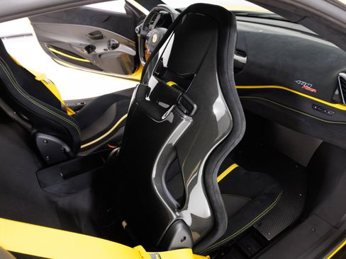 Used 2020 Ferrari 488 Pista image 40