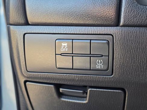 Used 2017 MAZDA MAZDA6 Touring image 32