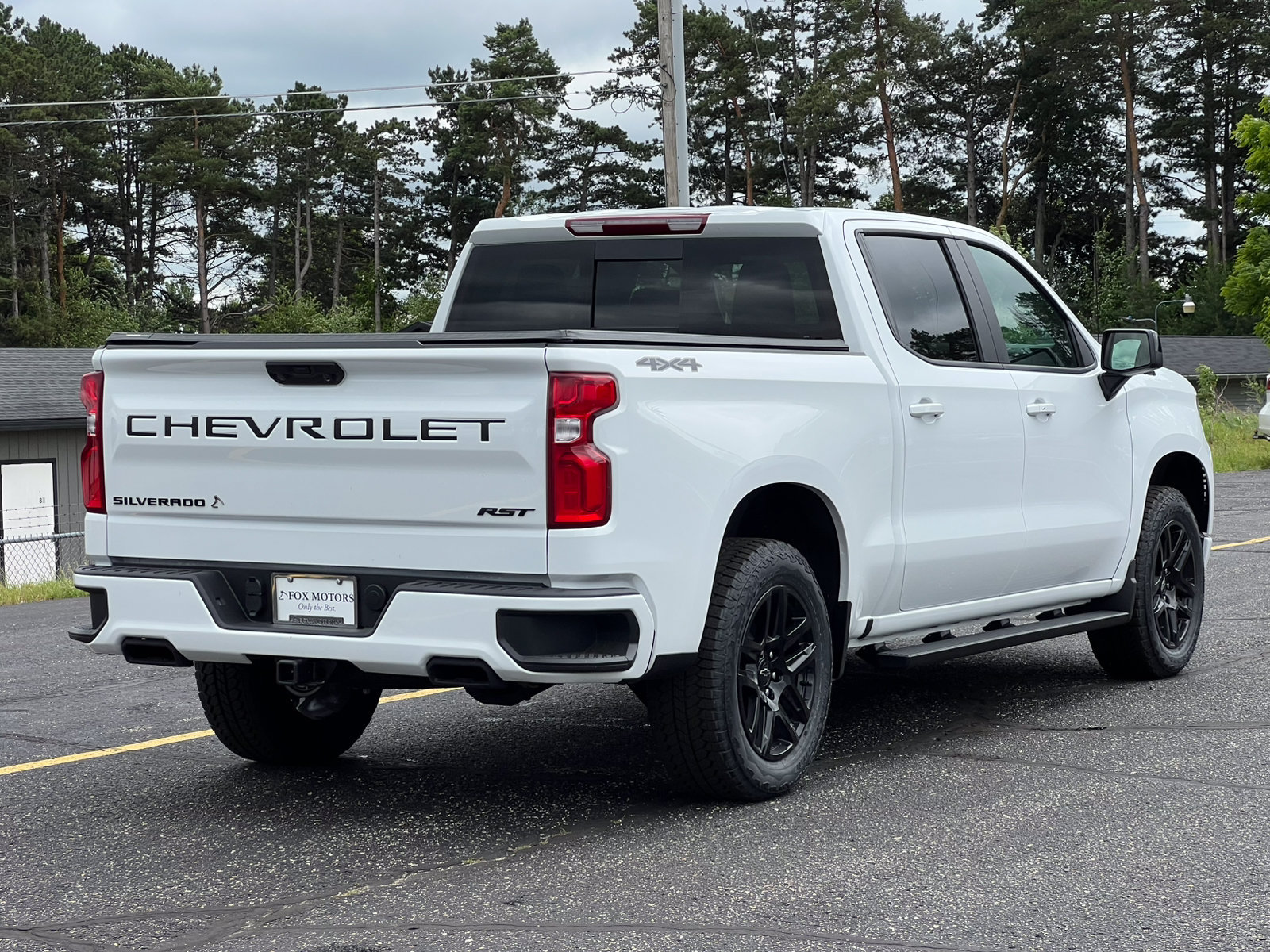 New 2026 Chevrolet Silverado 1500 RST w/ Dark Appearance Package AWD/4WD image 14