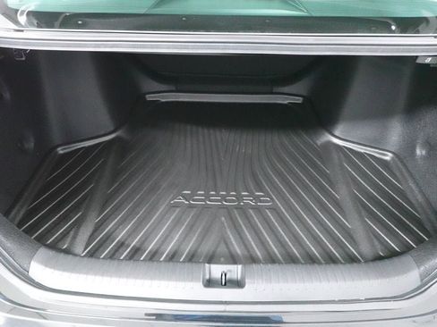 Used 2023 Honda Accord LX image 24
