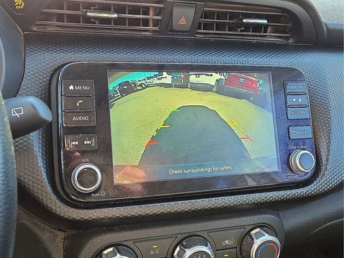 Used 2024 Nissan Kicks SV image 27