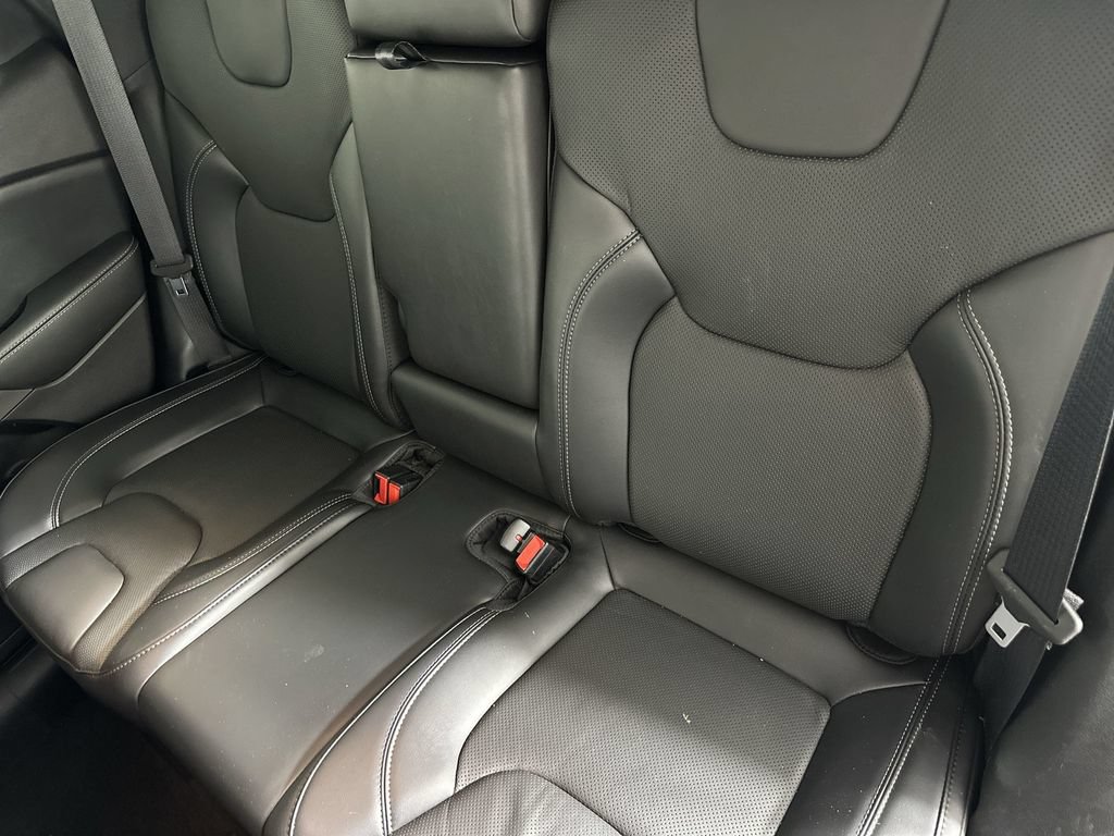 Used 2020 Jeep Cherokee Limited AWD/4WD image 26