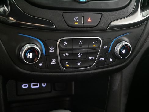 Certified 2024 Chevrolet Equinox RS image 23