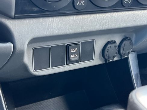 Used 2014 Toyota Tacoma PreRunner w/ SR5 Package image 35