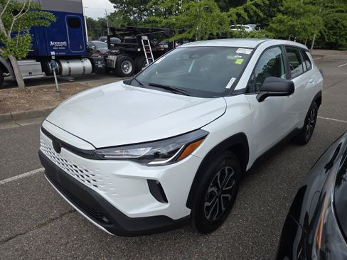 Used 2026 Toyota Corolla Cross AWD Hybrid image 7