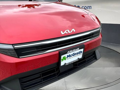 Used 2025 Kia K4 FWD image 33