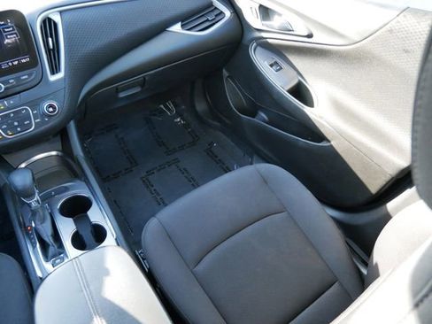 Used 2023 Chevrolet Malibu LT image 11