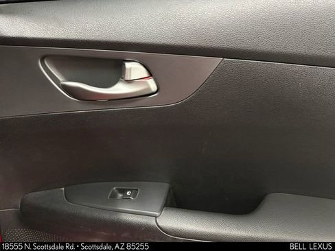 Used 2020 Kia Forte LXS FWD image 24
