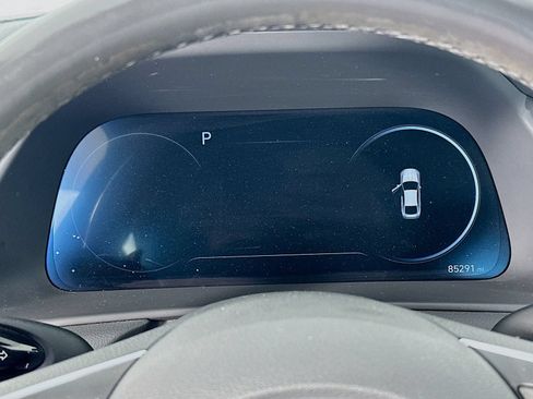 Used 2021 Hyundai Sonata Limited w/ Preferred Accessory Package FWD image 12