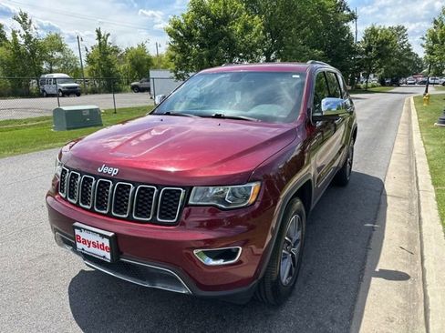 Used 2019 Jeep Grand Cherokee Limited AWD/4WD image 6