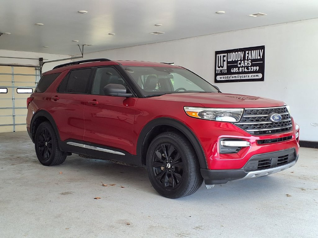Used 2020 Ford Explorer XLT w/ Equipment Group 202A AWD/4WD image 1