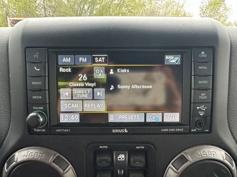 Used 2016 Jeep Wrangler Unlimited Sport AWD/4WD image 5