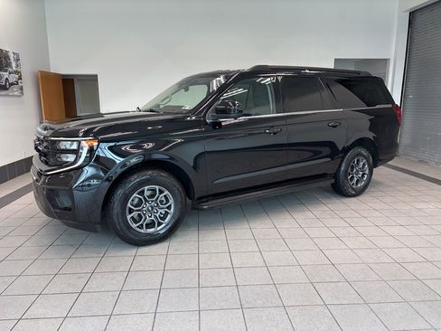 Used 2025 Ford Expedition Max Active image 4