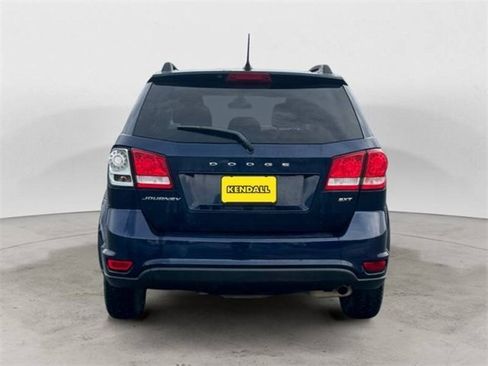 Used 2018 Dodge Journey SXT image 5
