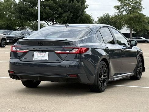 Used 2026 Toyota Camry SE FWD image 4