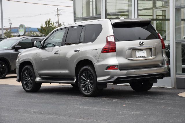 Used 2021 Lexus GX 460 Premium w/ Accessory Package AWD/4WD image 10