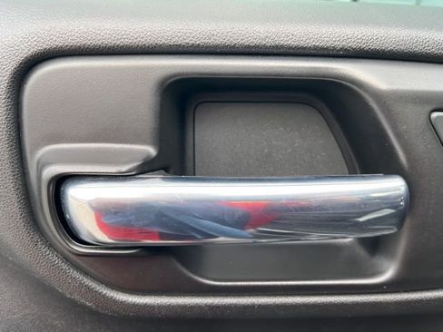 Used 2022 Chevrolet Silverado 1500 Custom w/ LPO, Dark Essentials Package image 6