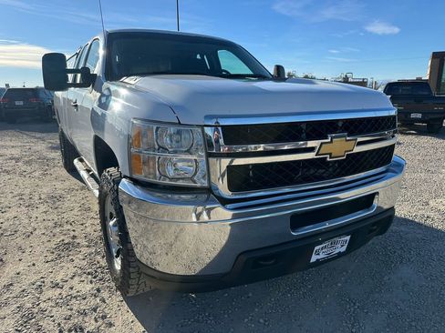 Used 2012 Chevrolet Silverado 2500 W/T w/ Snow Plow Prep Package image 2