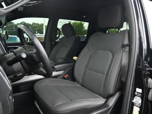 Used 2023 RAM 1500 Big Horn AWD/4WD image 12