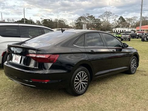 Used 2021 Volkswagen Jetta SE image 26