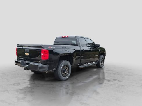 Used 2017 Chevrolet Silverado 1500 LT w/ All Star Edition AWD/4WD image 8