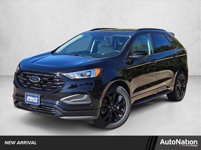 Used 2022 Ford Edge SE w/ Black Appearance Package