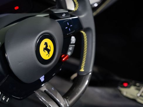 Used 2022 Ferrari SF90 Spider image 30