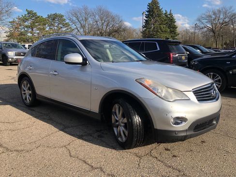 Used 2014 INFINITI QX50 Journey w/ Premium Package image 2