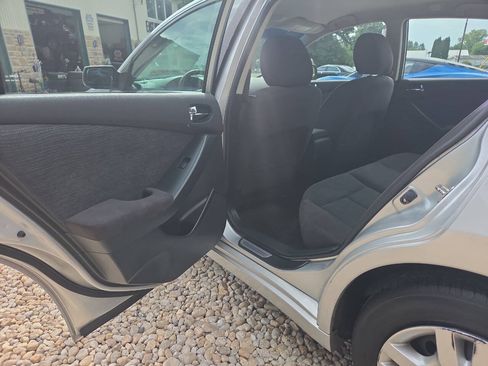 Used 2012 Nissan Altima 2.5 S FWD image 13