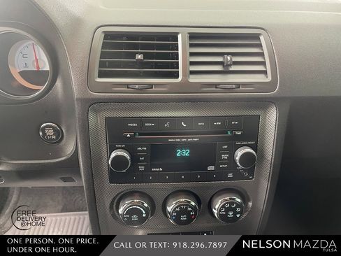 Used 2013 Dodge Challenger R/T image 31