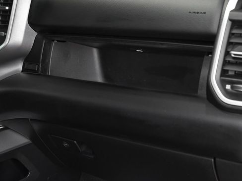 Used 2021 RAM 1500 Big Horn AWD/4WD image 34