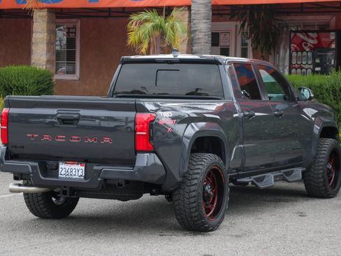 Used 2024 Toyota Tacoma TRD Sport image 9