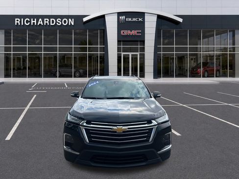 Used 2024 Chevrolet Traverse LT FWD image 9