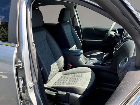 Used 2024 Chevrolet Equinox LT AWD/4WD image 26